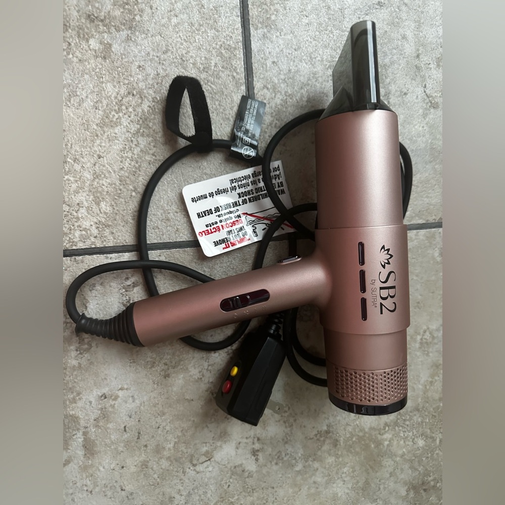 Hair dryer